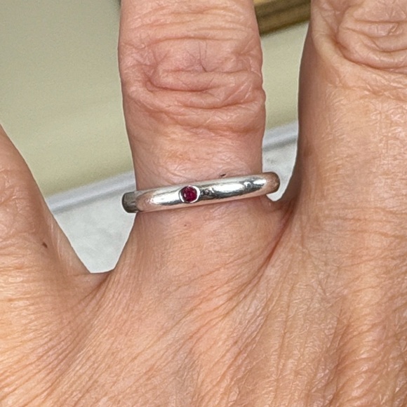 Tiffany & Co. Elsa Peretti® Sterling Silver Stackable Ring with Ruby - Picture 3 of 10